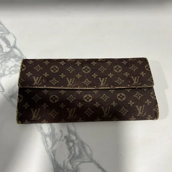 Louis Vuitton Brown Denim Wallet - Picture 3 of 7